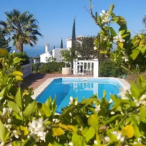 https://villa-tranquila-costa-del-sol-great-seaview-priv-pool-3-bed.es-andalucia.com